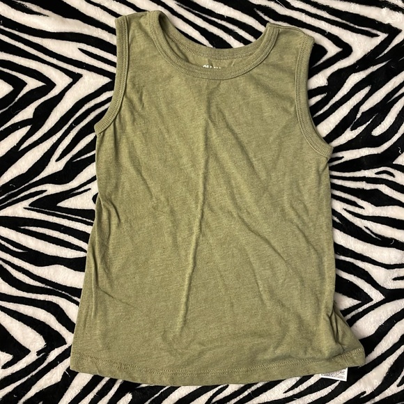 Boys tank top bundle 4T - Picture 6 of 7